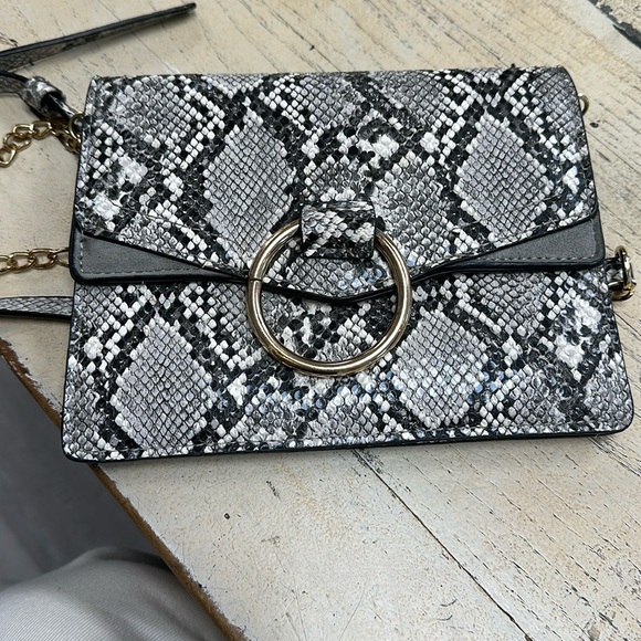 Urban expression black, gray and white snakeskin bag - Picture 2 of 9